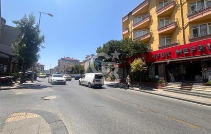 Nuhkuyusu Caddesi üzerinde, 4 katlı, 250 metrekarelik bina