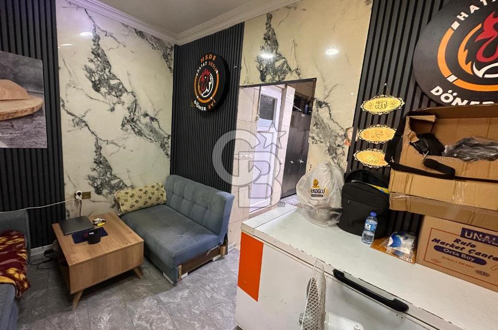Nuhkuyusu Caddesi üzerinde, 4 katlı, 250 metrekarelik bina