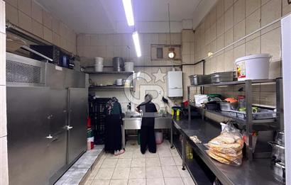 Nuhkuyusu Caddesi üzerinde, 4 katlı, 250 metrekarelik bina