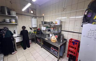 Nuhkuyusu Caddesi üzerinde, 4 katlı, 250 metrekarelik bina
