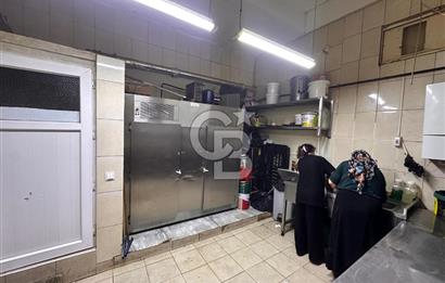 Nuhkuyusu Caddesi üzerinde, 4 katlı, 250 metrekarelik bina