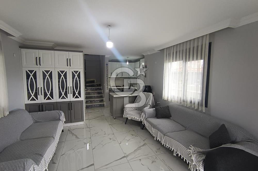AYVALIK ALTINOVA'DA DENİZE 600 METRE TAM MÜSTAKİL TRİPLEX VİLLA