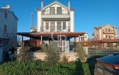 AYVALIK ALTINOVA'DA DENİZE 600 METRE TAM MÜSTAKİL TRİPLEX VİLLA