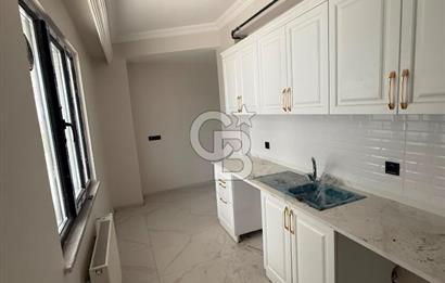 TAŞOLUK YEŞİL CAMİ YAKINI OTOPARKLI VE EBEVEYN BANYOLU 3+1 DAİRE