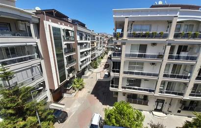 KARŞIYAKA YALI MAHALLESİNDE 3+1 ÜÇ YANI AÇIK HARİKA DAİRE