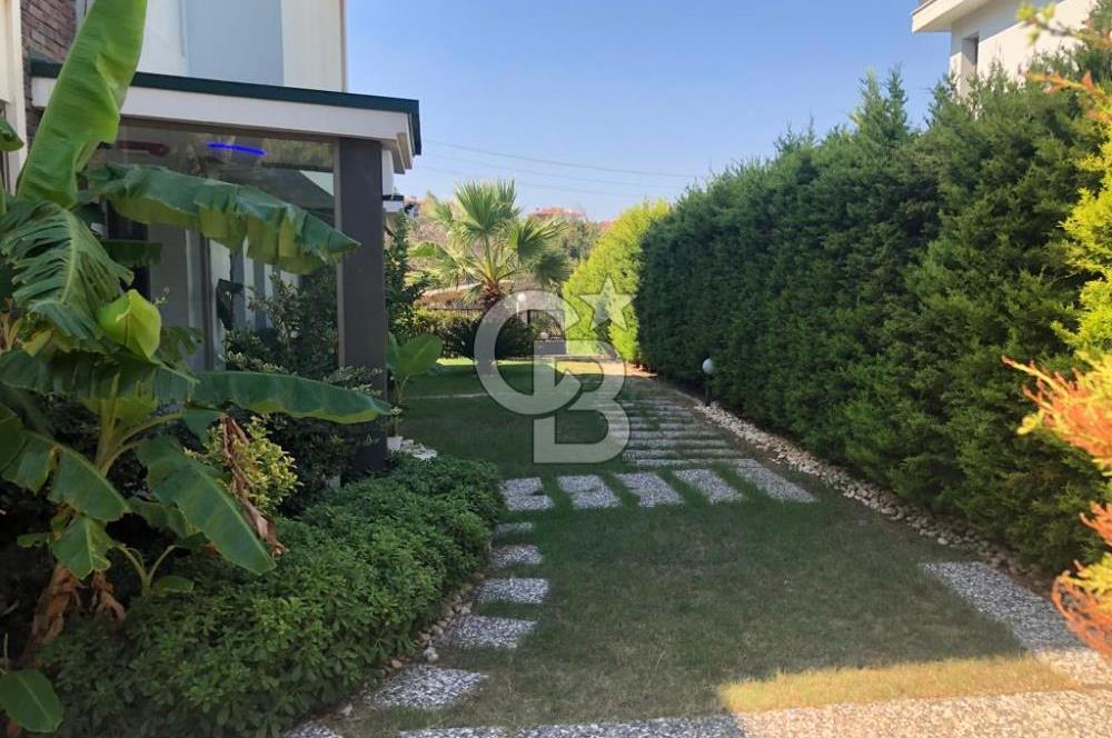Kahramandere'de Müstakil Girişli, Geniş Bahçeli, Kapalı Otoparklı Kiralık 3+2 Villa