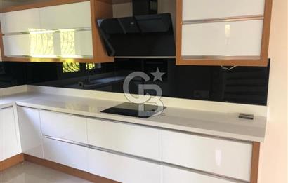 Kahramandere'de Müstakil Girişli, Geniş Bahçeli, Kapalı Otoparklı Kiralık 3+2 Villa