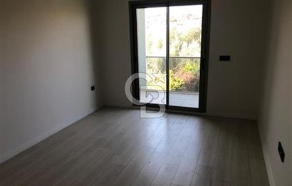 Kahramandere'de Müstakil Girişli, Geniş Bahçeli, Kapalı Otoparklı Kiralık 3+2 Villa