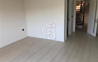 Kahramandere'de Müstakil Girişli, Geniş Bahçeli, Kapalı Otoparklı Kiralık 3+2 Villa