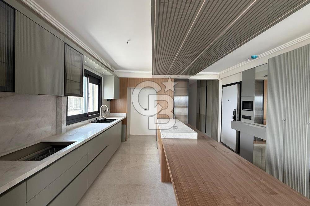 KARŞIYAKA YALISI-ÖZEL OTOPARKLI-SATILIK-5+1 DUBLEKS YALI DAİRESİ