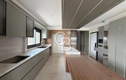 KARŞIYAKA YALISI-ÖZEL OTOPARKLI-SATILIK-5+1 DUBLEKS YALI DAİRESİ