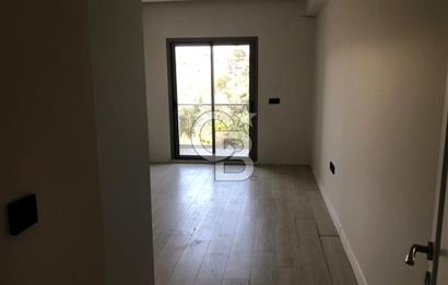 Kahramandere'de Müstakil Girişli, Geniş Bahçeli, Kapalı Otoparklı Kiralık 3+2 Villa