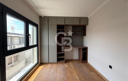 KARŞIYAKA YALISI-ÖZEL OTOPARKLI-SATILIK-5+1 DUBLEKS YALI DAİRESİ