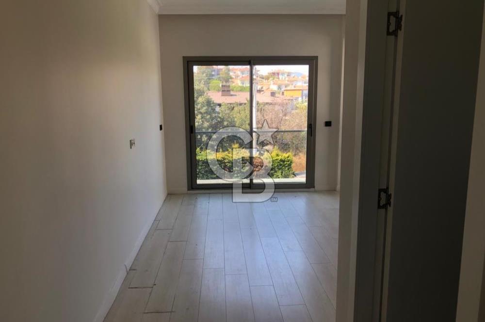 Kahramandere'de Müstakil Girişli, Geniş Bahçeli, Kapalı Otoparklı Kiralık 3+2 Villa