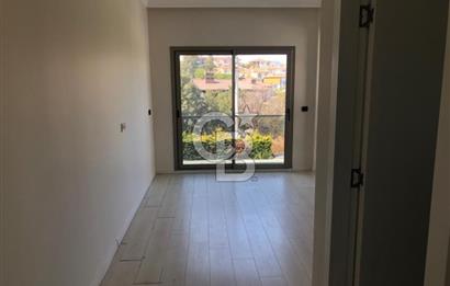 Kahramandere'de Müstakil Girişli, Geniş Bahçeli, Kapalı Otoparklı Kiralık 3+2 Villa