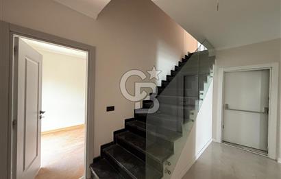 KARŞIYAKA YALISI-ÖZEL OTOPARKLI-SATILIK-5+1 DUBLEKS YALI DAİRESİ
