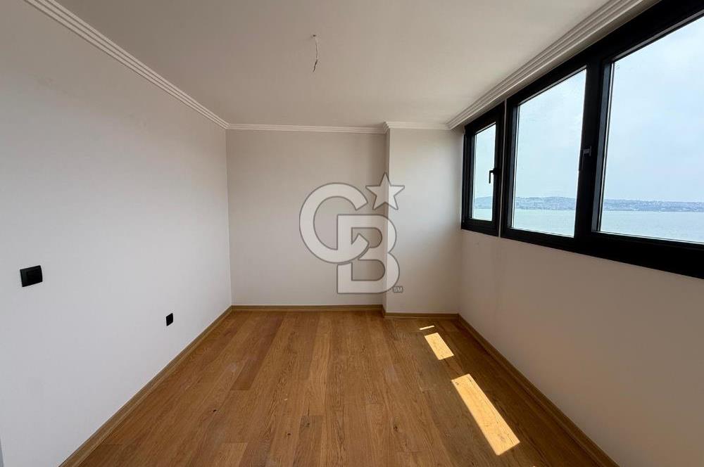 KARŞIYAKA YALISI-ÖZEL OTOPARKLI-SATILIK-5+1 DUBLEKS YALI DAİRESİ
