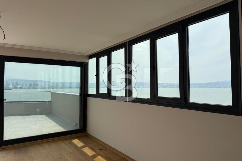 KARŞIYAKA YALISI-ÖZEL OTOPARKLI-SATILIK-5+1 DUBLEKS YALI DAİRESİ