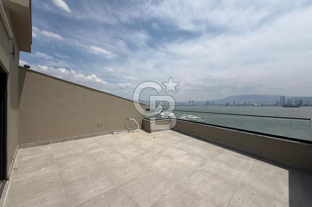 KARŞIYAKA YALISI-ÖZEL OTOPARKLI-SATILIK-5+1 DUBLEKS YALI DAİRESİ
