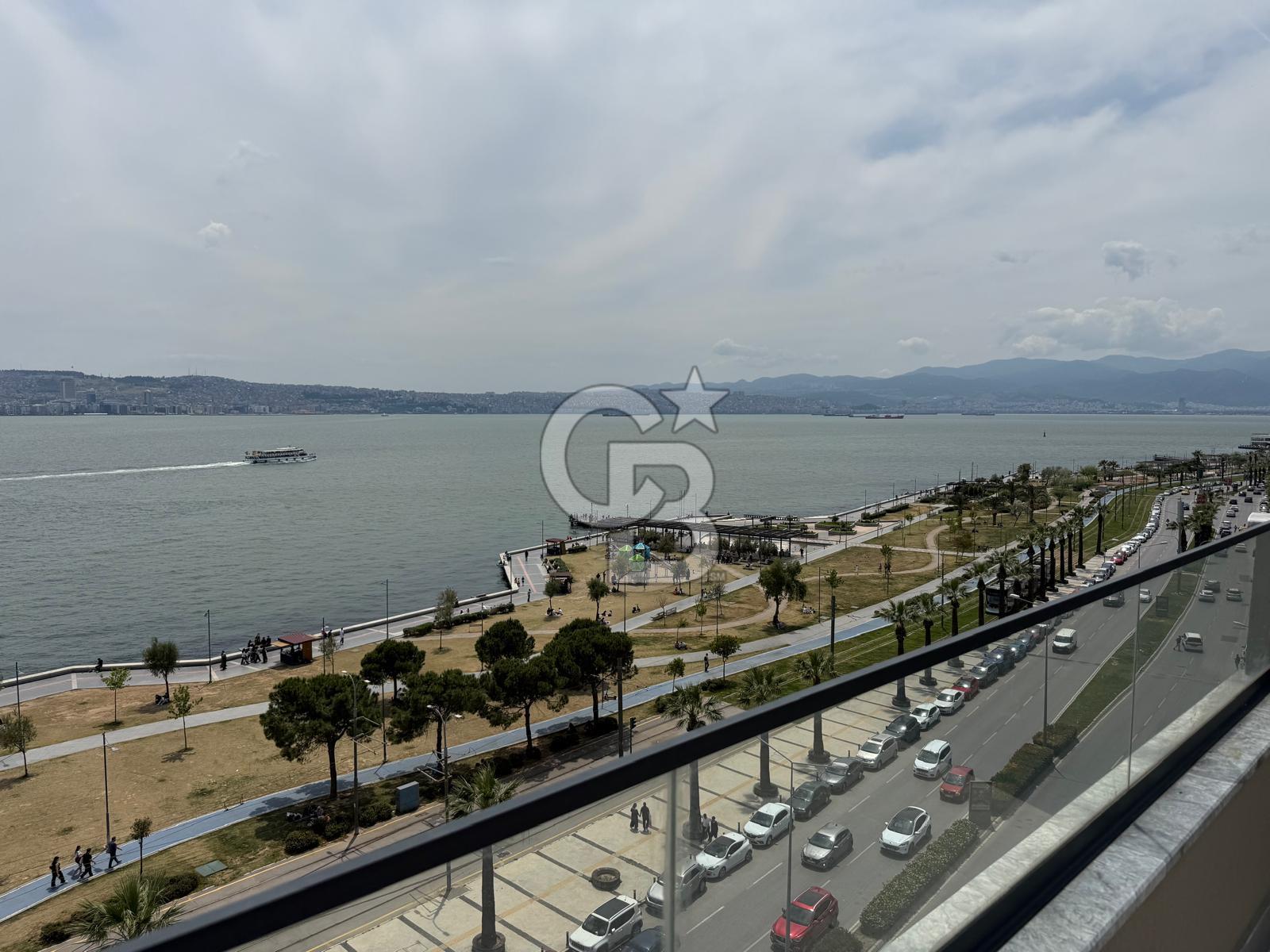 KARŞIYAKA YALISI-ÖZEL OTOPARKLI-SATILIK-5+1 DUBLEKS YALI DAİRESİ