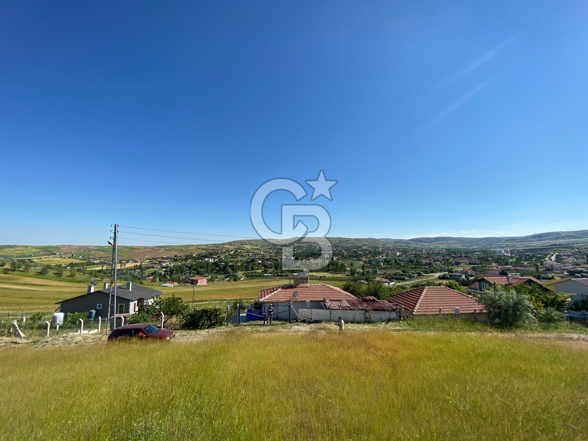  PURSAKLAR SİRKELİ SATILIK 704 MT2 ARSA
