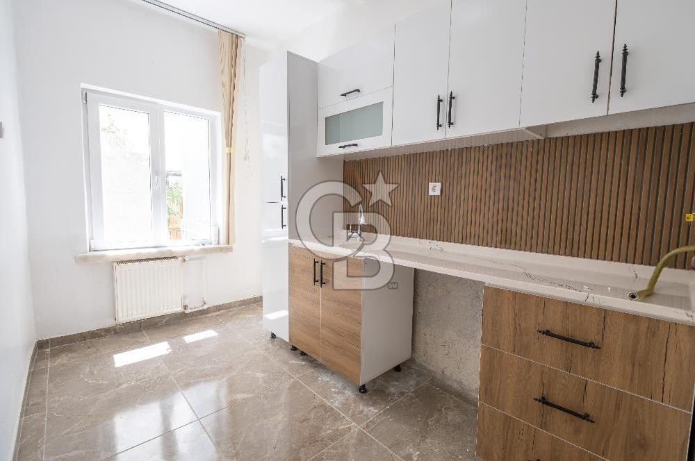 Cinnah Cadde Üzerinde Atakule'ye Komşu 2+1 Kiralık Ofis