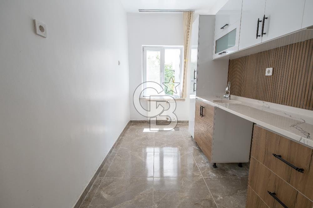 Cinnah Cadde Üzerinde Atakule'ye Komşu 2+1 Kiralık Ofis