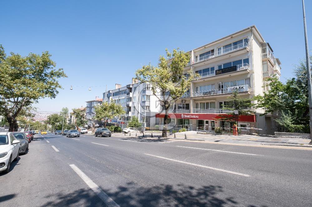 Cinnah Cadde Üzerinde Atakule'ye Komşu 2+1 Kiralık Ofis