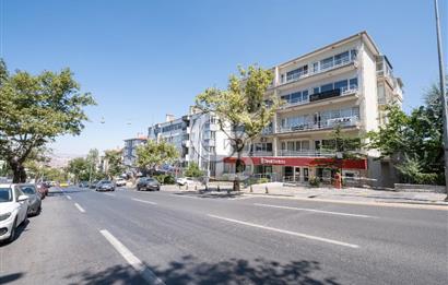 Cinnah Cadde Üzerinde Atakule'ye Komşu 2+1 Kiralık Ofis