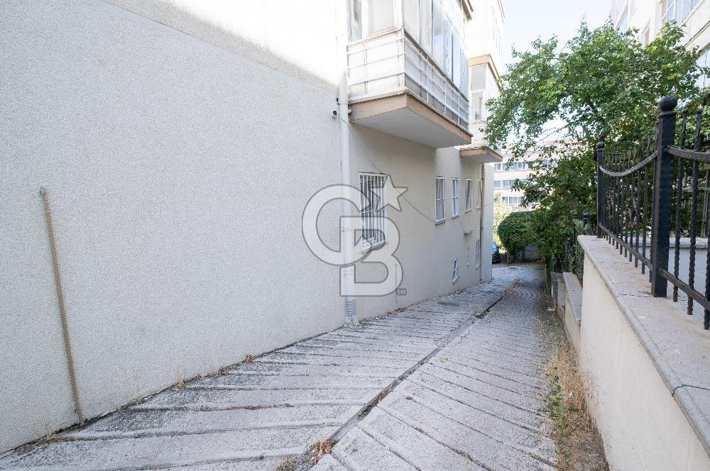 Cinnah Cadde Üzerinde Atakule'ye Komşu 2+1 Kiralık Ofis