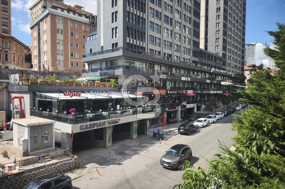 Finans Merkezine 600m 7/24 Güvenlikli Manzaralı Modern Şık