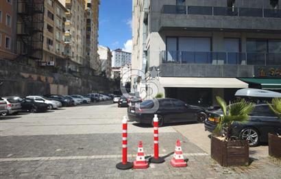 Finans Merkezine 600m 7/24 Güvenlikli Manzaralı Modern Şık