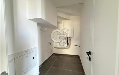 ÇANAKKALE MERKEZ ÇINARLI FULL BOĞAZ MANZARALI SATILIK 4+1 VİLLA