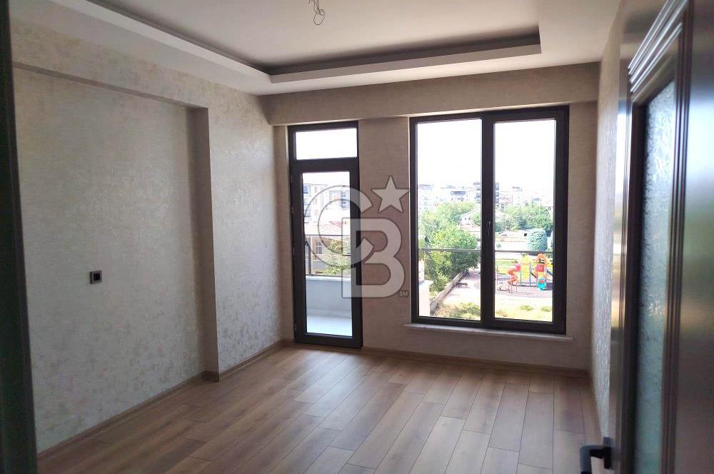 COLDWELL BANKER’DAN KARAMAN CADDDESİ YAKINI SATILIK LÜKS 3+1 DAİRE