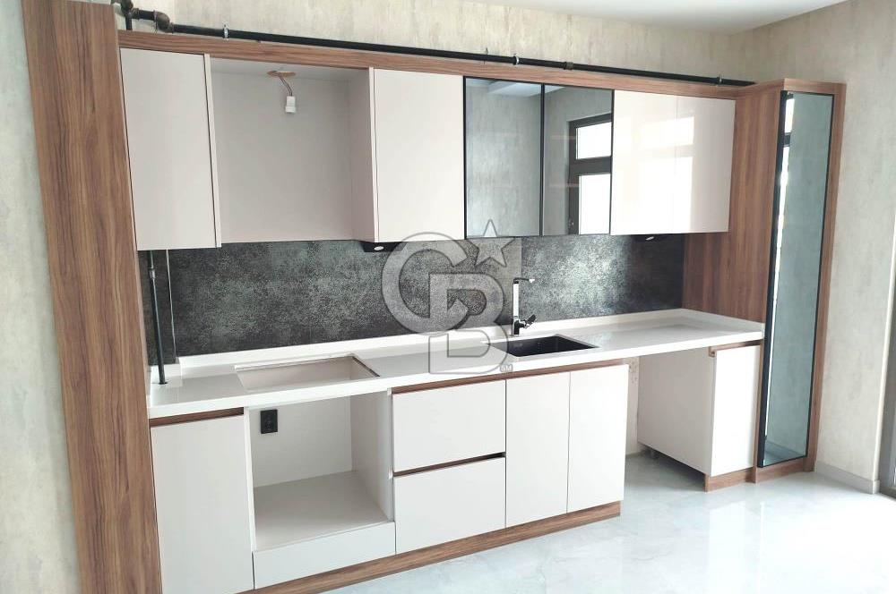 COLDWELL BANKER’DAN KARAMAN CADDDESİ YAKINI SATILIK LÜKS 3+1 DAİRE