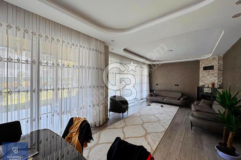 COLDWELL BANKER'den SİTE İÇERİSİNDE EŞYALI KİRALIK LÜKS VİLLA