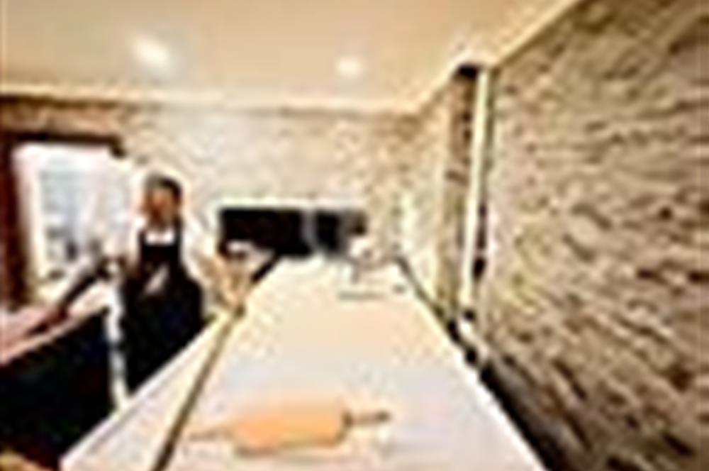 Ulusta 24 Saat Ruhsatlı Yüksek Cirolu Devren Kiralık Restoran