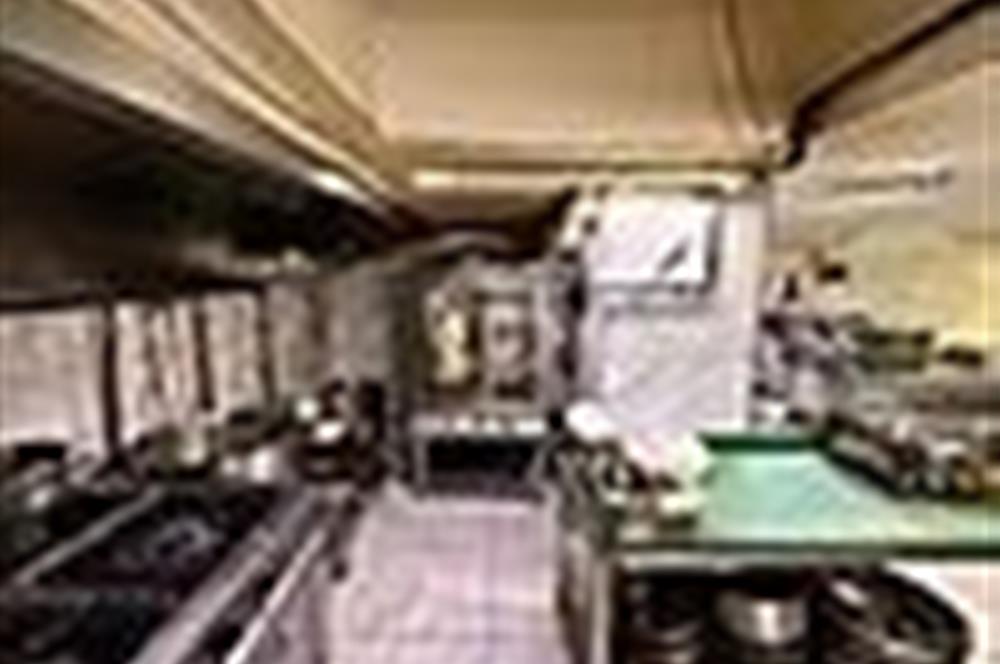 Ulusta 24 Saat Ruhsatlı Yüksek Cirolu Devren Kiralık Restoran