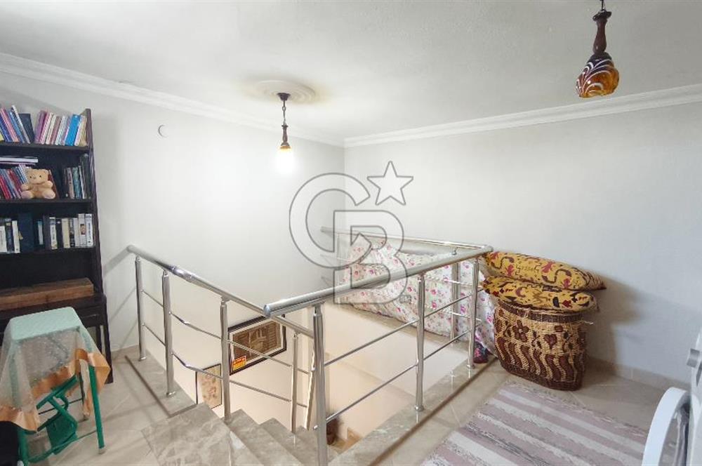 Gömeç Karaağaç'ta Köşe Konumda Deniz Manzaralı 4+1 Villa
