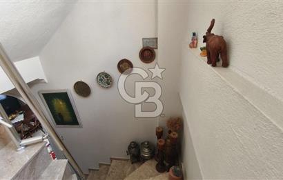Gömeç Karaağaç'ta Köşe Konumda Deniz Manzaralı 4+1 Villa