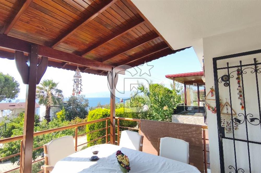 Gömeç Karaağaç'ta Köşe Konumda Deniz Manzaralı 4+1 Villa