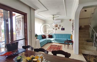 Gömeç Karaağaç'ta Köşe Konumda Deniz Manzaralı 4+1 Villa