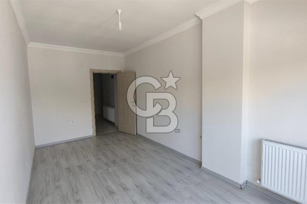 GÖMEÇ MERKEZDE, KONFORLU VE ULAŞIMI KOLAY KİRALIK 2+1 DAİRE