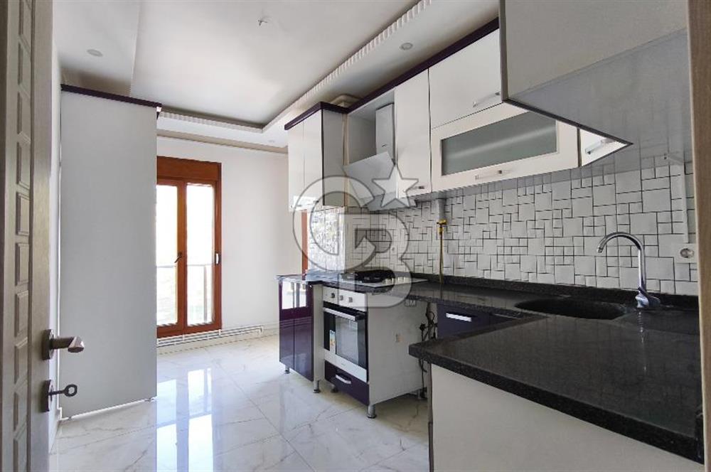 GÖMEÇ MERKEZDE, KONFORLU VE ULAŞIMI KOLAY KİRALIK 2+1 DAİRE