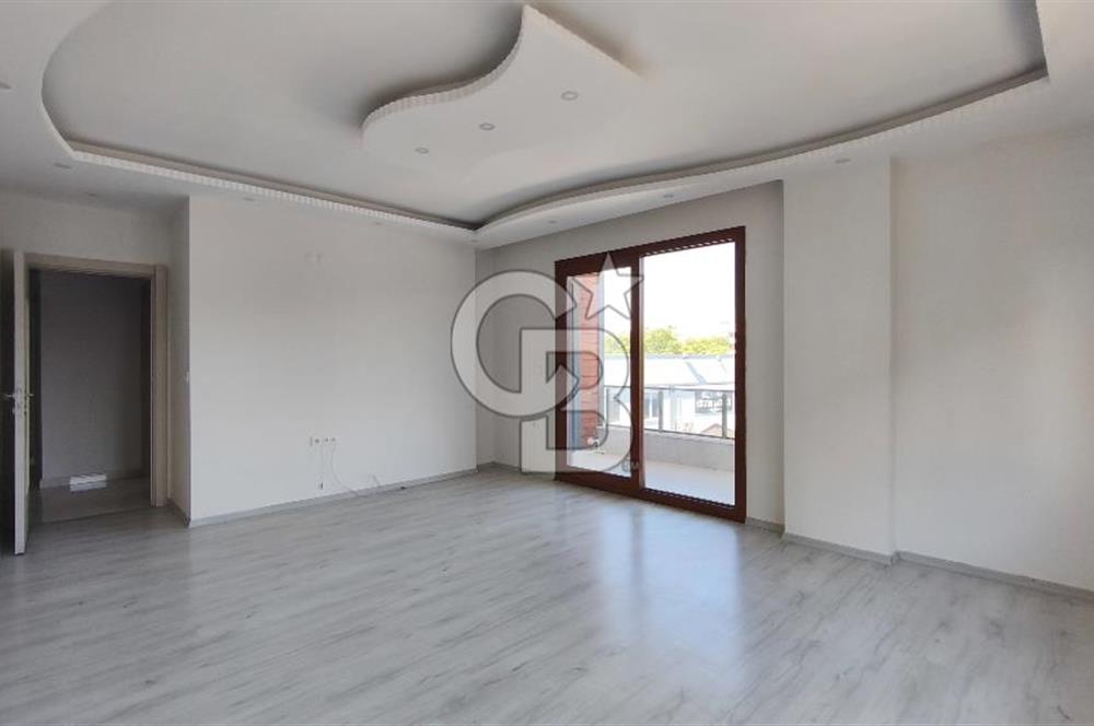 GÖMEÇ MERKEZDE, KONFORLU VE ULAŞIMI KOLAY KİRALIK 2+1 DAİRE