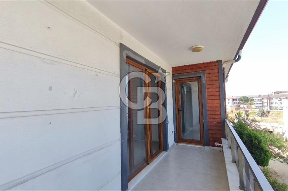 GÖMEÇ MERKEZDE, KONFORLU VE ULAŞIMI KOLAY KİRALIK 2+1 DAİRE