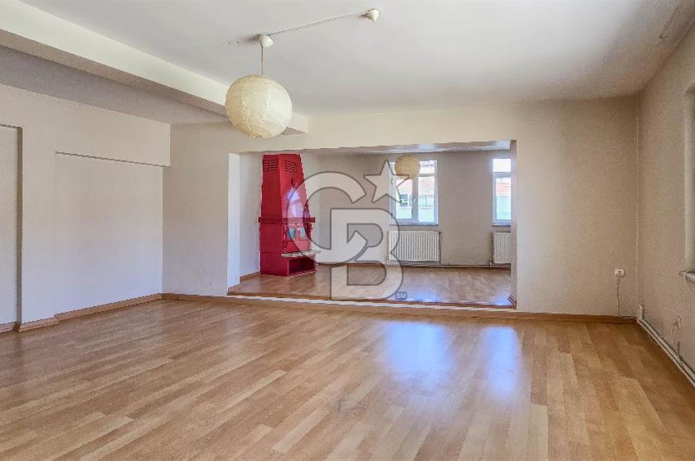 ŞİŞLİ MERKEZDE ASANSÖRLÜ BİNADA KİRALIK TERAS KATI DAİRE