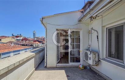ŞİŞLİ MERKEZDE ASANSÖRLÜ BİNADA KİRALIK TERAS KATI DAİRE