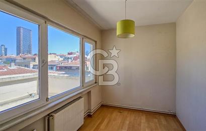 ŞİŞLİ MERKEZDE ASANSÖRLÜ BİNADA KİRALIK TERAS KATI DAİRE