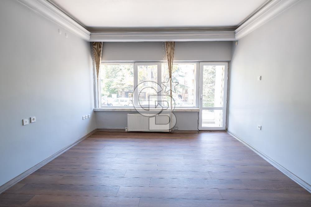 Cinnah Cadde Üzerinde Atakule'ye Komşu 2+1 Kiralık Ofis